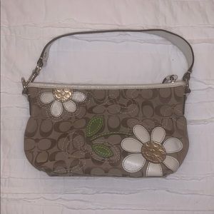 gently used coach purse